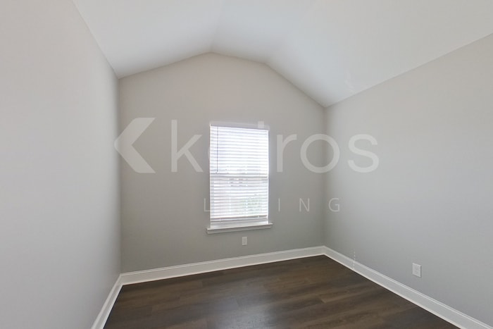 Building Photo - 110 Western Red Cedar Dr