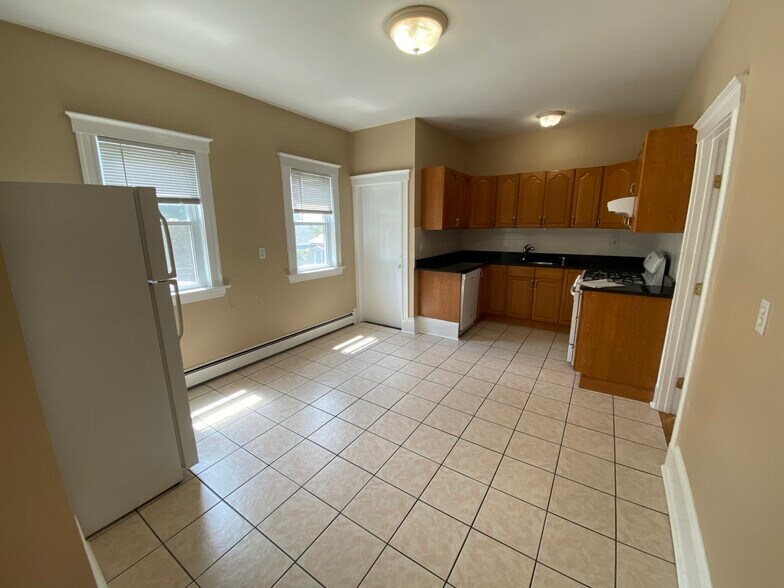 Building Photo - 106 Glenwood Rd