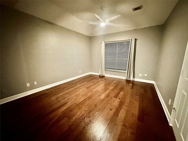 Building Photo - 9327 Restover Ln