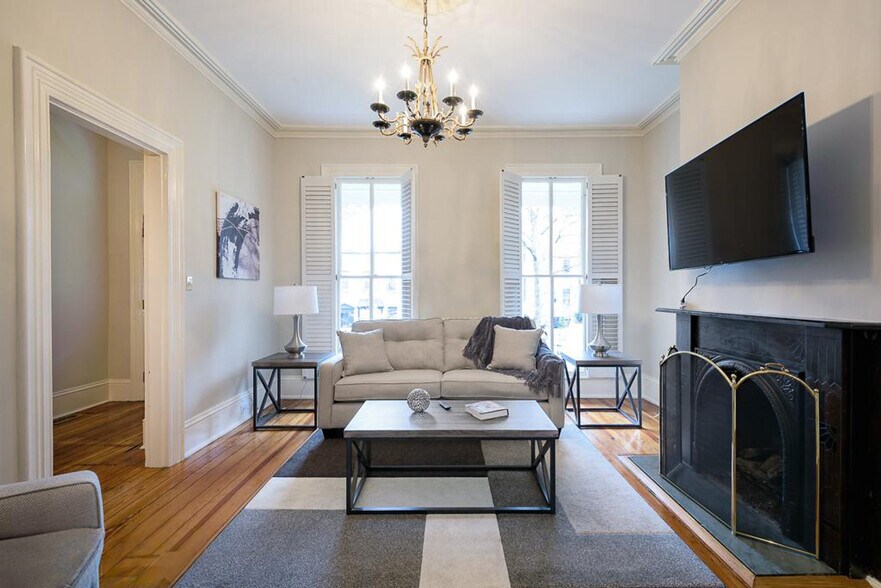 Primary Photo - 27 3rd St NE