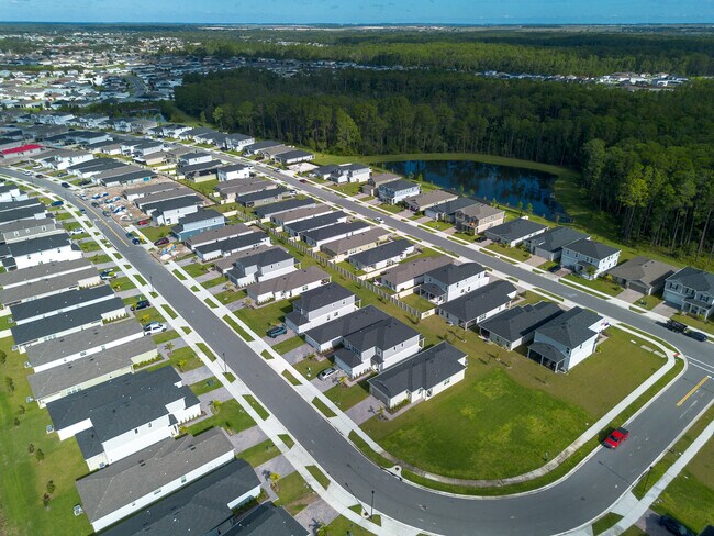 Building Photo - 3198 Sanctuary Dr