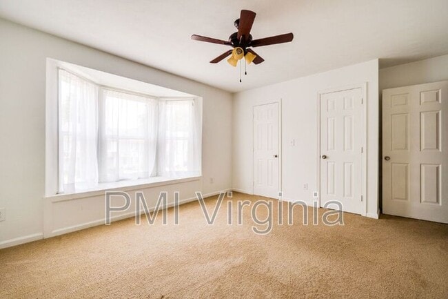 Building Photo - 812 Tuition Ct