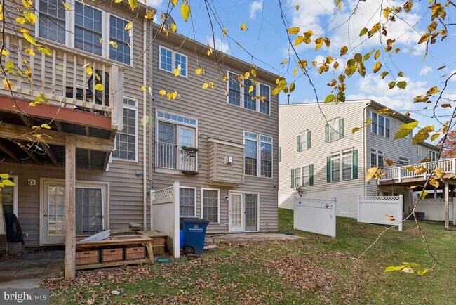 Building Photo - 12423 Falconbridge Dr