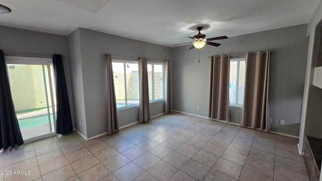 Building Photo - 18820 N 41st Dr