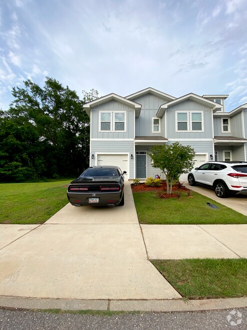 Building Photo - 25806 Pollard Rd