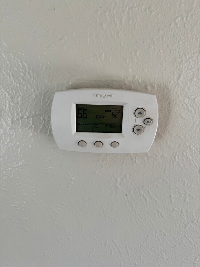 Thermostat Temperature Control - 3900 W 11th St