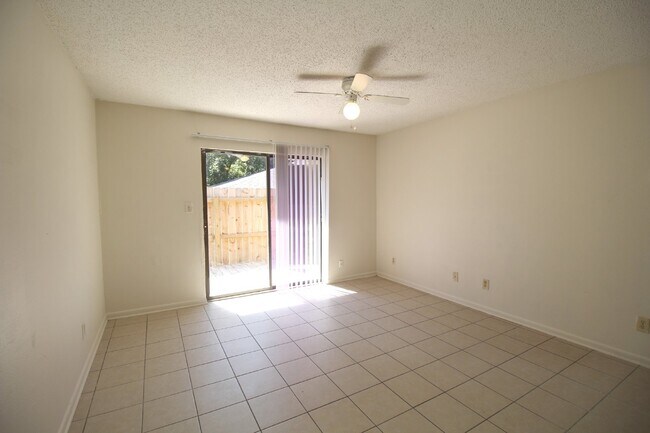 Building Photo - Affordable 2BR with Utilities Included – G...