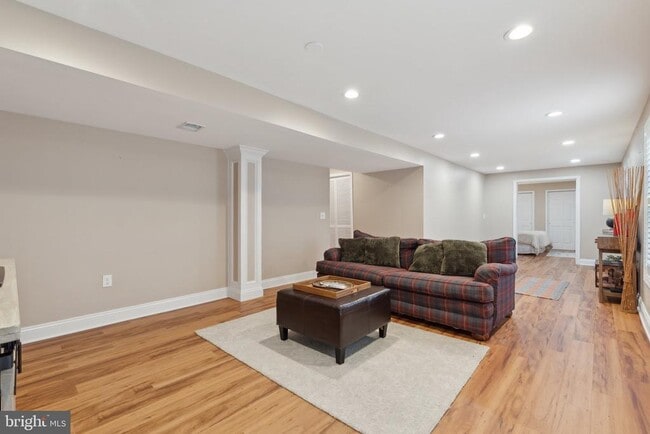 Building Photo - 10719 Sugar Meadow Dr