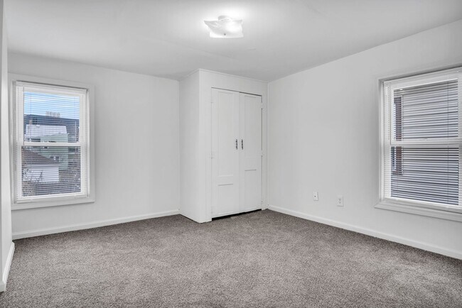 Building Photo - 2 bedroom 1 bathroom located in the heart of Carlisle