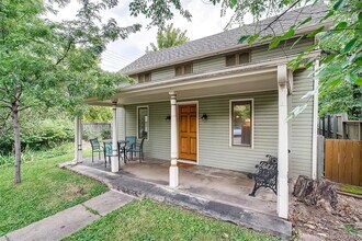 Building Photo - "House on The Hill, Updated and Renovated, Private Fenced Yard – 9th and University!"