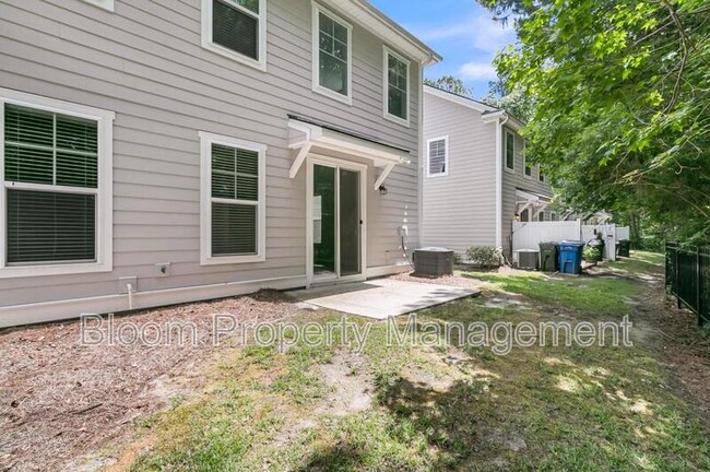 Building Photo - 4995 Hay Bale Ct