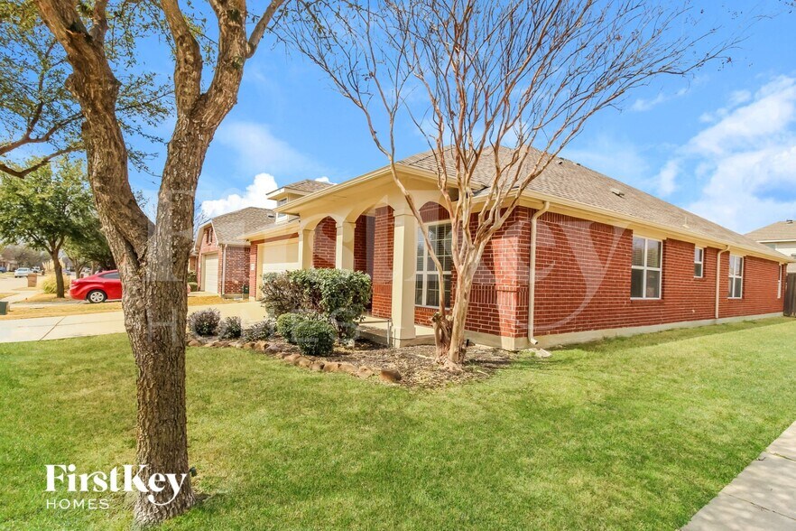 Building Photo - 2865 Evening Mist Dr