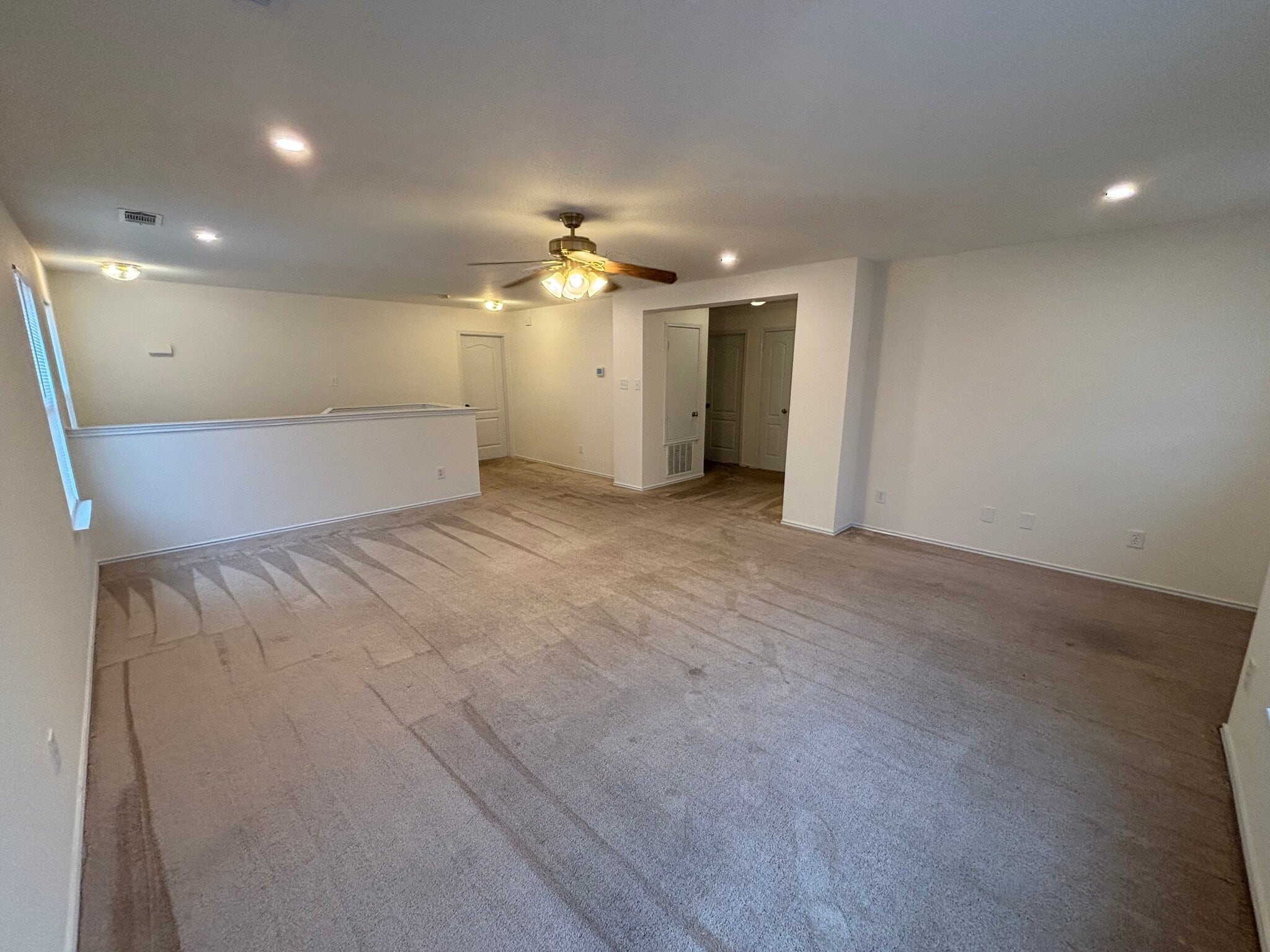 Building Photo - 1327 Falcon Hollow Ln