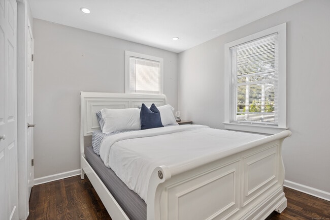 Building Photo - 28 Brookdale Ave