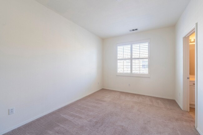 Building Photo - Ocean, #104