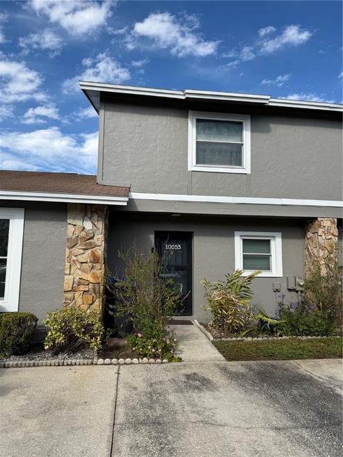 Building Photo - 10053 Lake Oak Cir