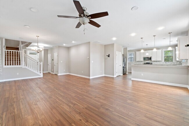 Building Photo - 4229 Kenton Ln