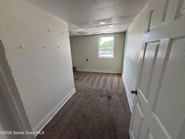 Building Photo - 808 Forrest Ave