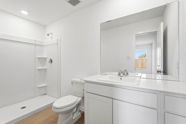 Building Photo - 2821 Cedar Dr