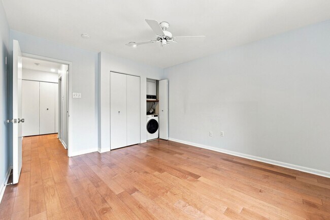 Building Photo - Beautifully Renovated 2-Bedroom, 2-Bath at West Terrace