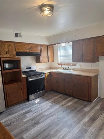 Building Photo - 11031 Genetta Dr
