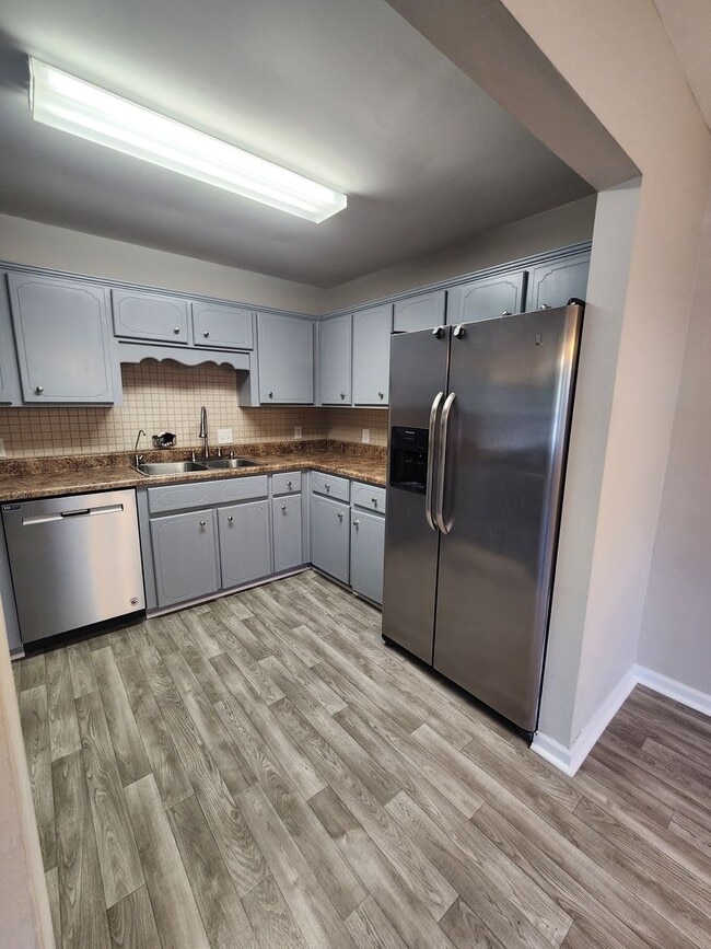 Building Photo - 1073 Cassidy Ln