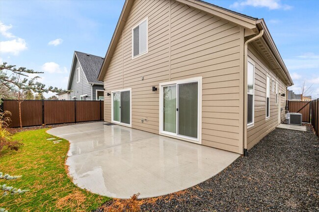 Building Photo - 3903 W Spring House Ln