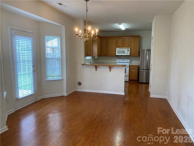 Building Photo - 17332 Newlands Corner Ln