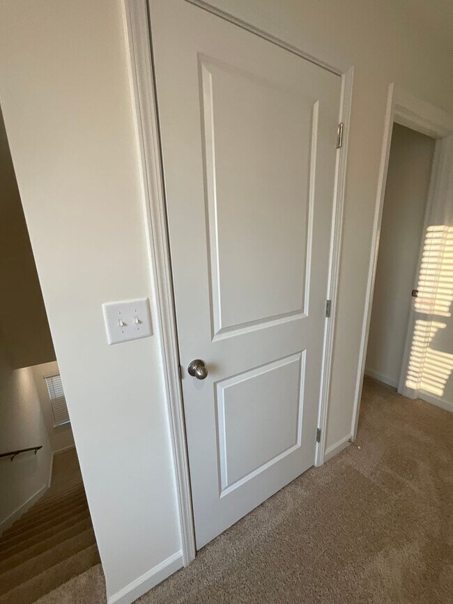 Building Photo - Nice 3 bedroom/2 bath - East Morristown
