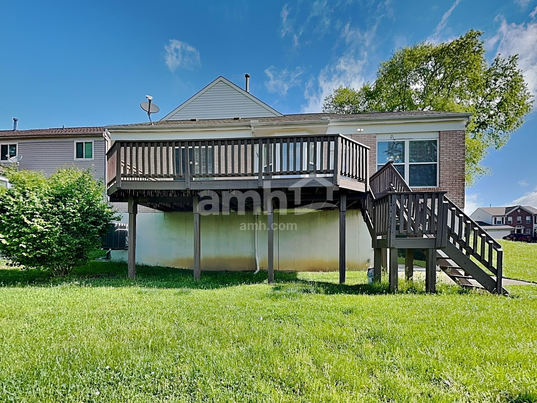 Building Photo - 9021 Crimson Oak Dr