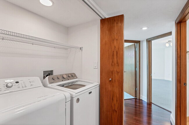 Building Photo - 888 Blvd of the Arts