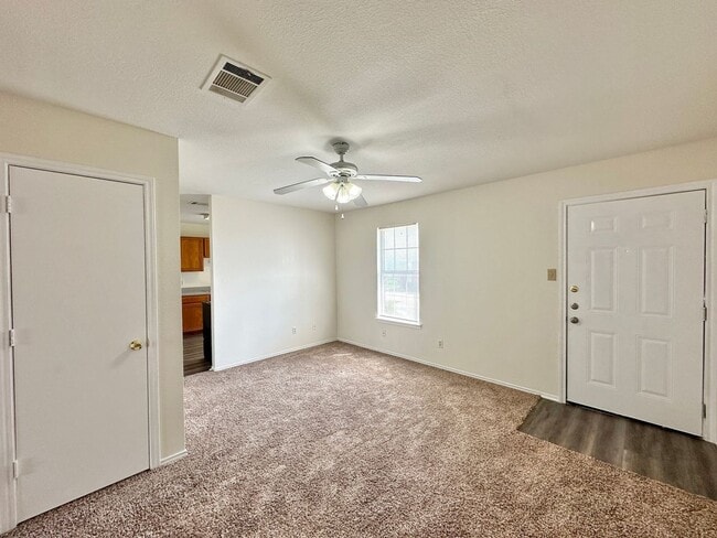 Building Photo - AVAILABLE NOW; APPLY AT OUR WEBSITE TODAY!!