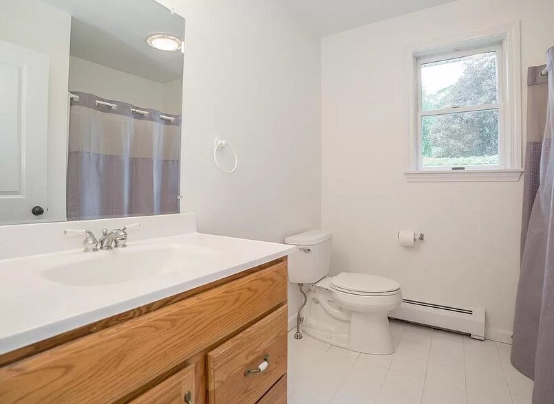 Building Photo - 39 Jackson St