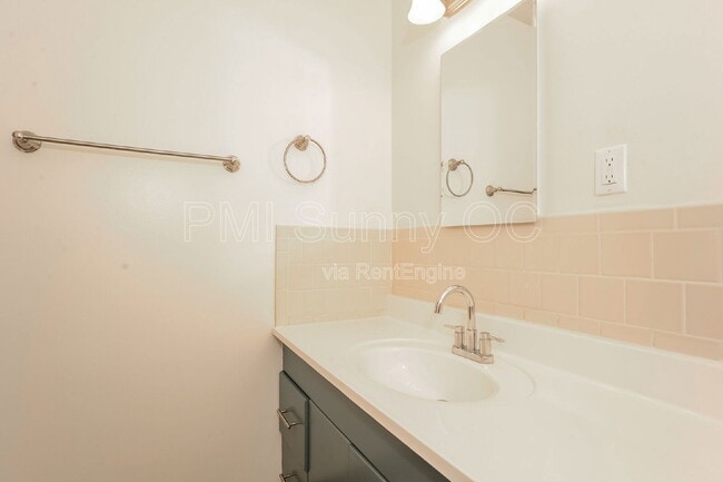 Building Photo - 2256 McNab Ave