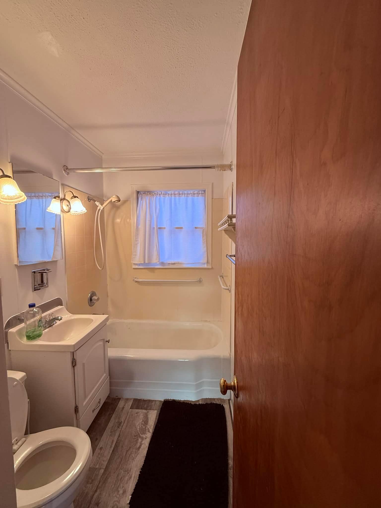 Building Photo - 4831 Ridge Rd