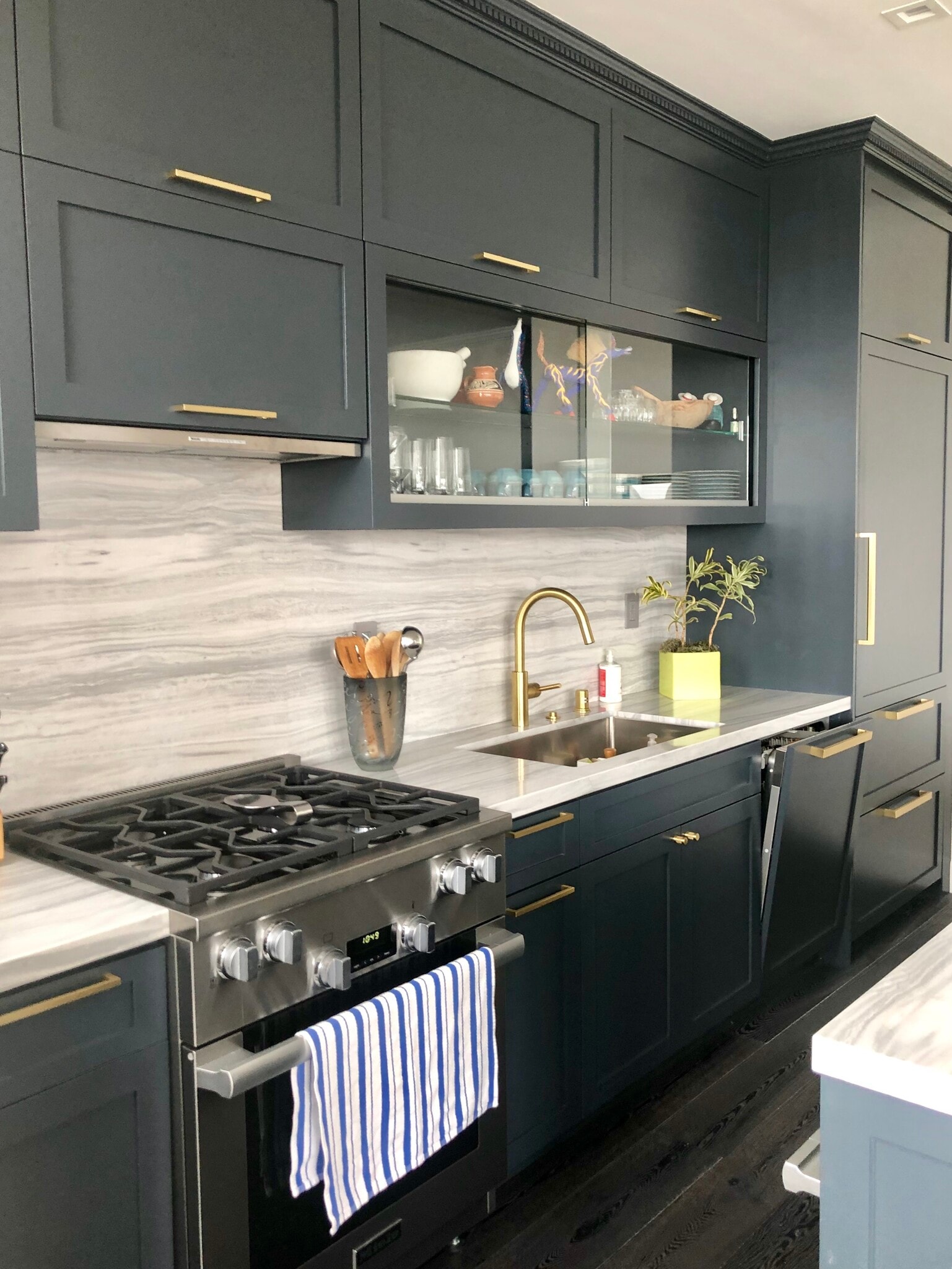 Miele appliances - 836 N Point St