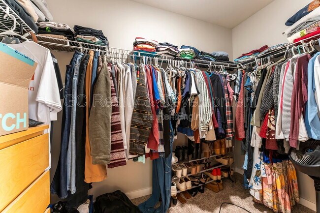 Building Photo - 1262 Brookdale Dr