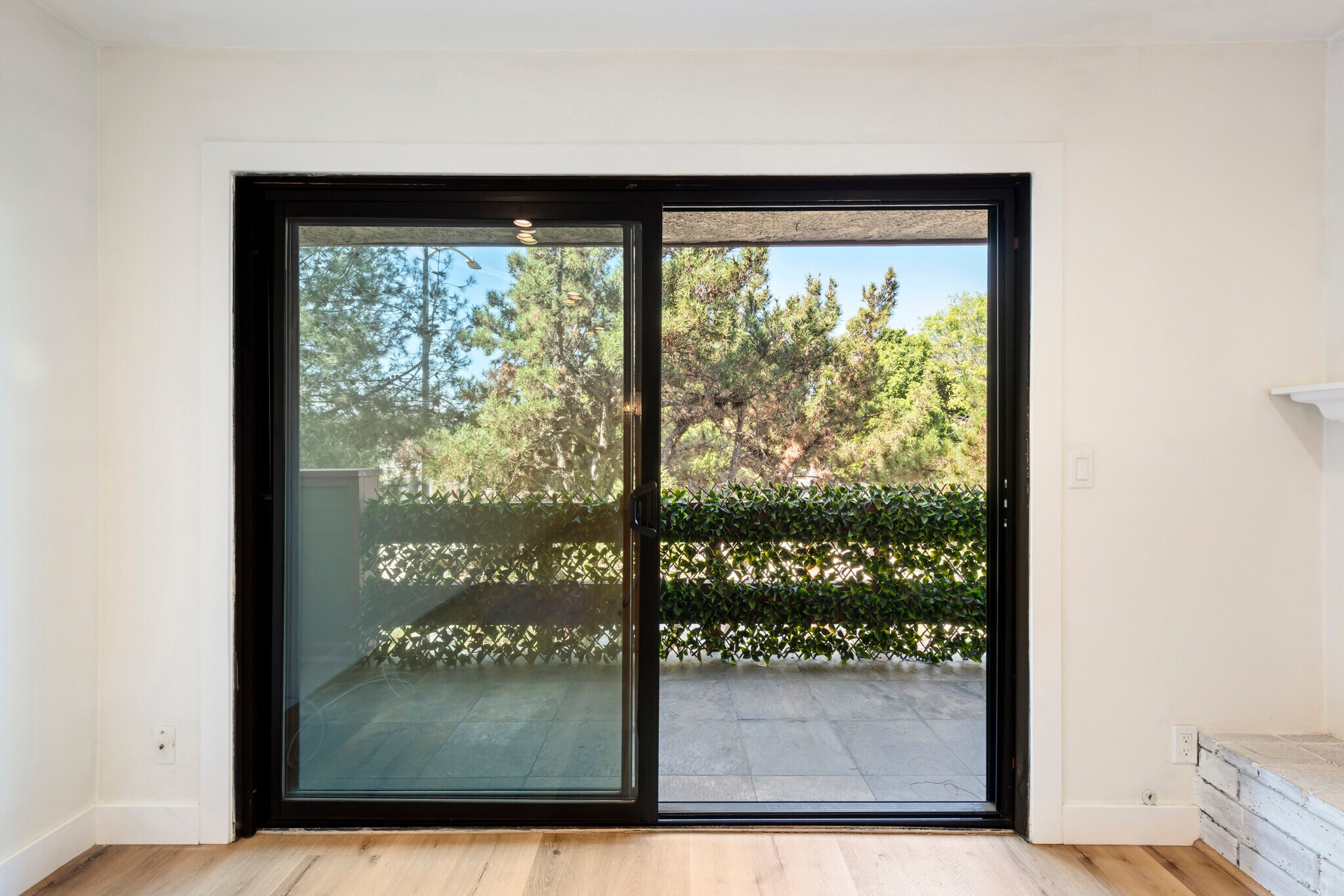 Building Photo - 4524 Tujunga Ave