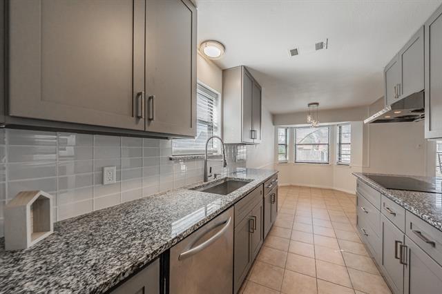 Building Photo - 6225 Sunnybrook Dr