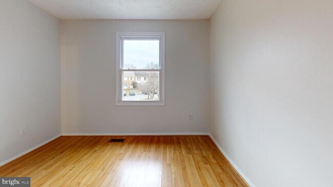 Building Photo - 7801 Fairborn Ct