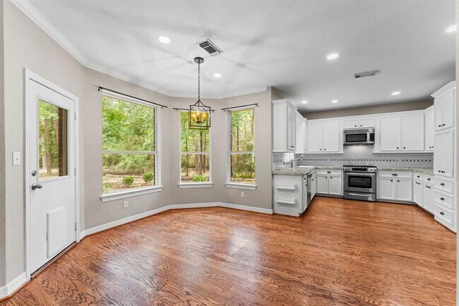 Building Photo - 9520 Chasewood Blvd
