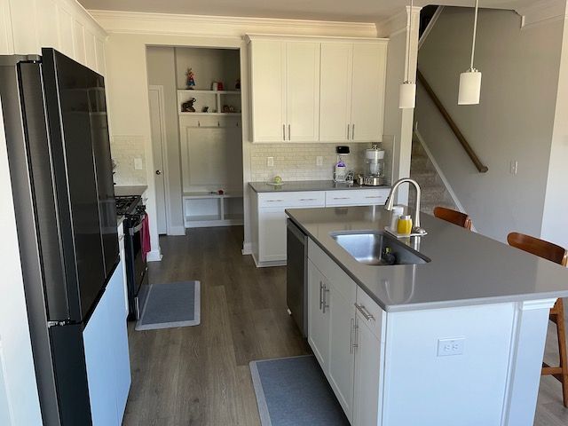 Building Photo - 111 Brody Way