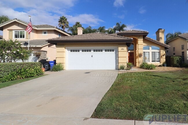 Primary Photo - Beautiful 3-Bedroom Home Near Parks, Shopp...