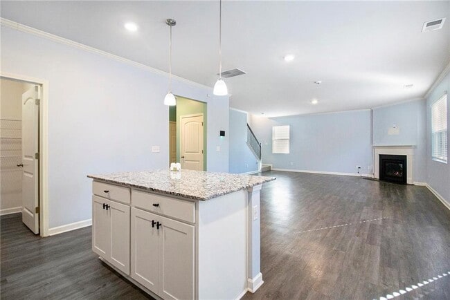 Building Photo - 1083 Shadow Glen Drive