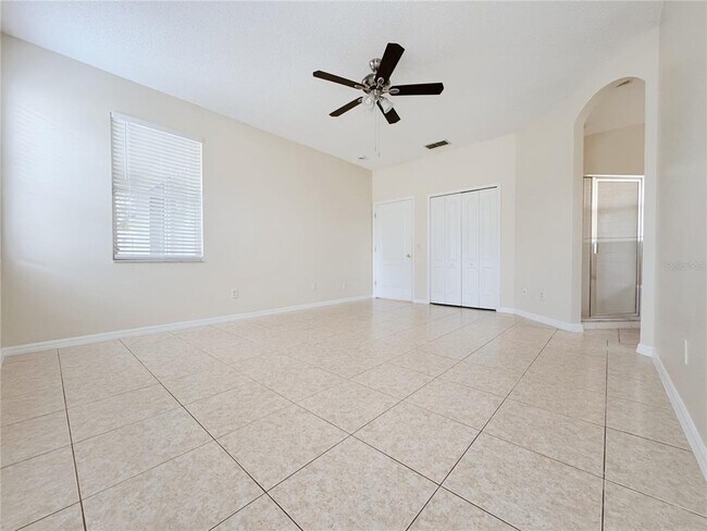 Building Photo - 4932 Bellthorn Dr