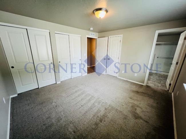 Building Photo - Great Home on Corner Lot!