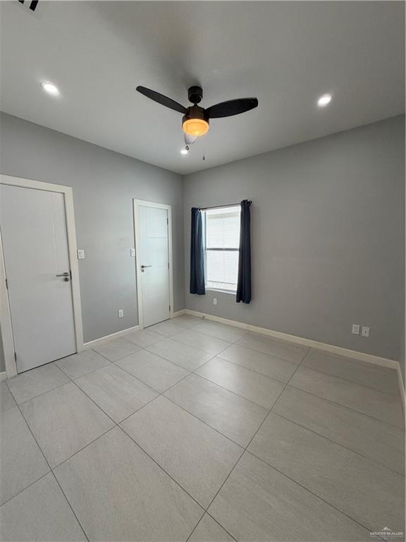 Building Photo - 2022 Summerland Ln