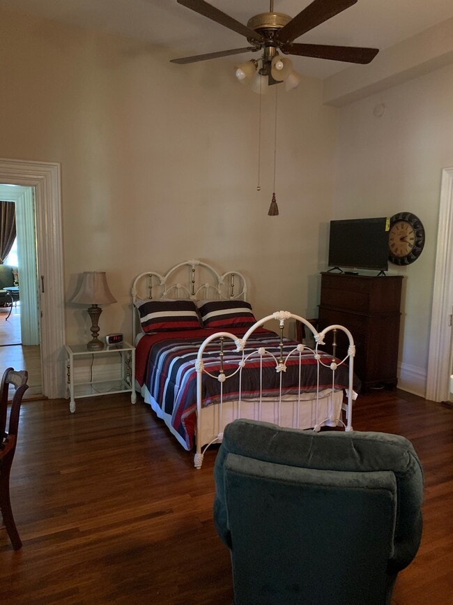 Building Photo - 105 Whitehead Ave NE