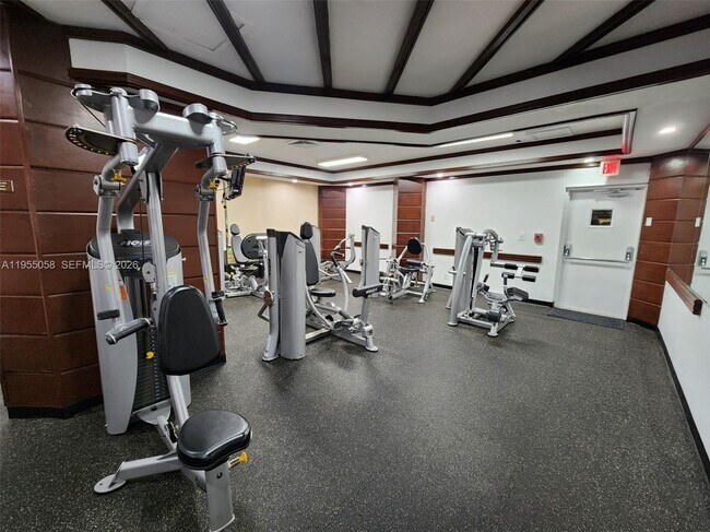 Building Photo - 18151 NE 31st Ct