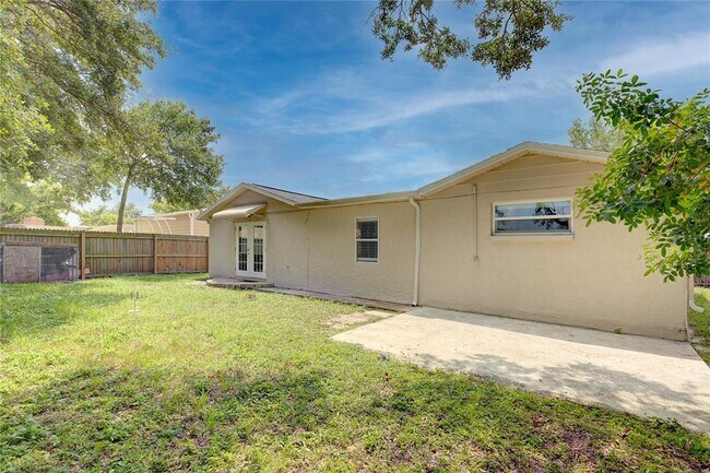 Building Photo - 8906 Pandora Ln